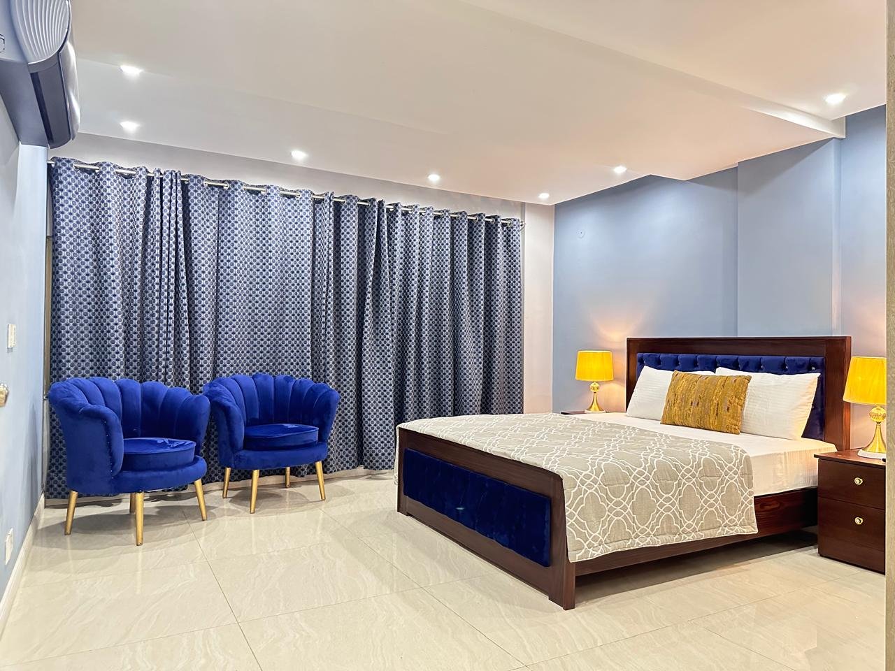 Deluxe Single Room